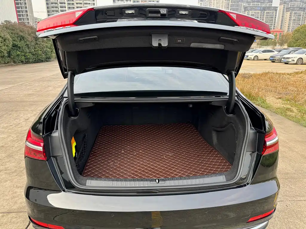 AUDI A6L 2020