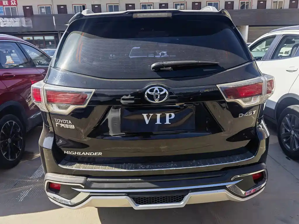 TOYOTA HIGHLANDER 2015