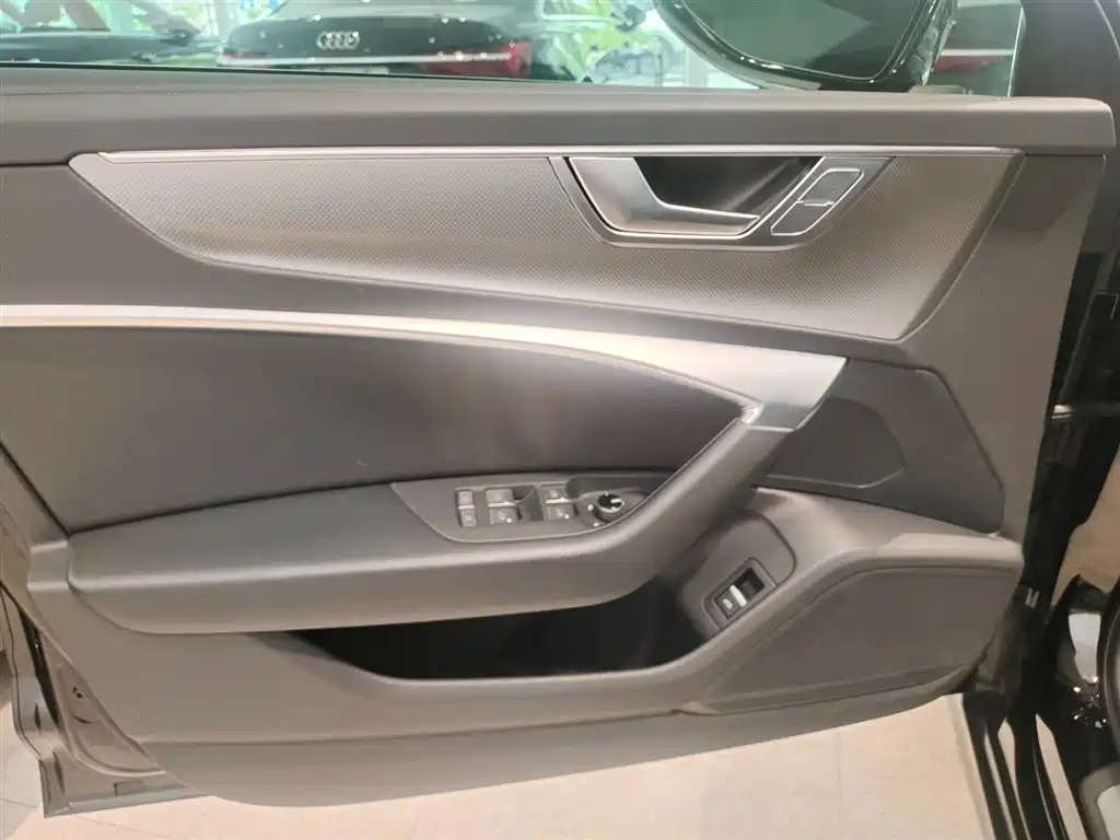 AUDI A6L 2023
