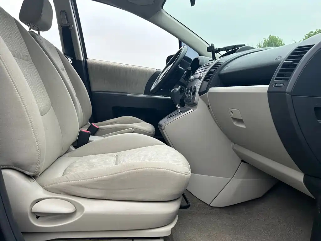 MAZDA 5 2011