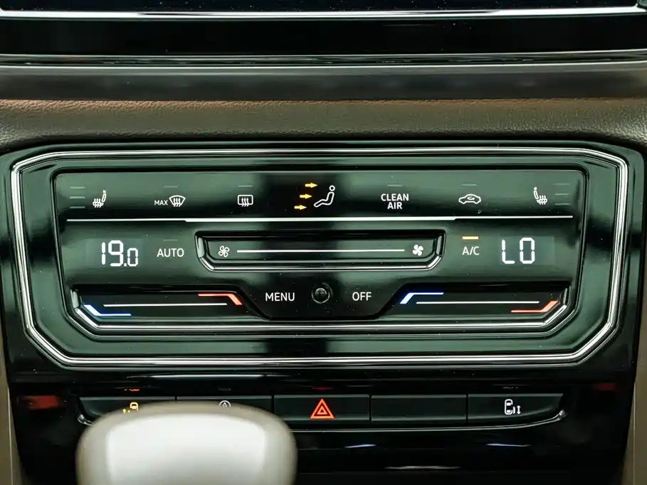 VOLKSWAGEN VILORAN 2021