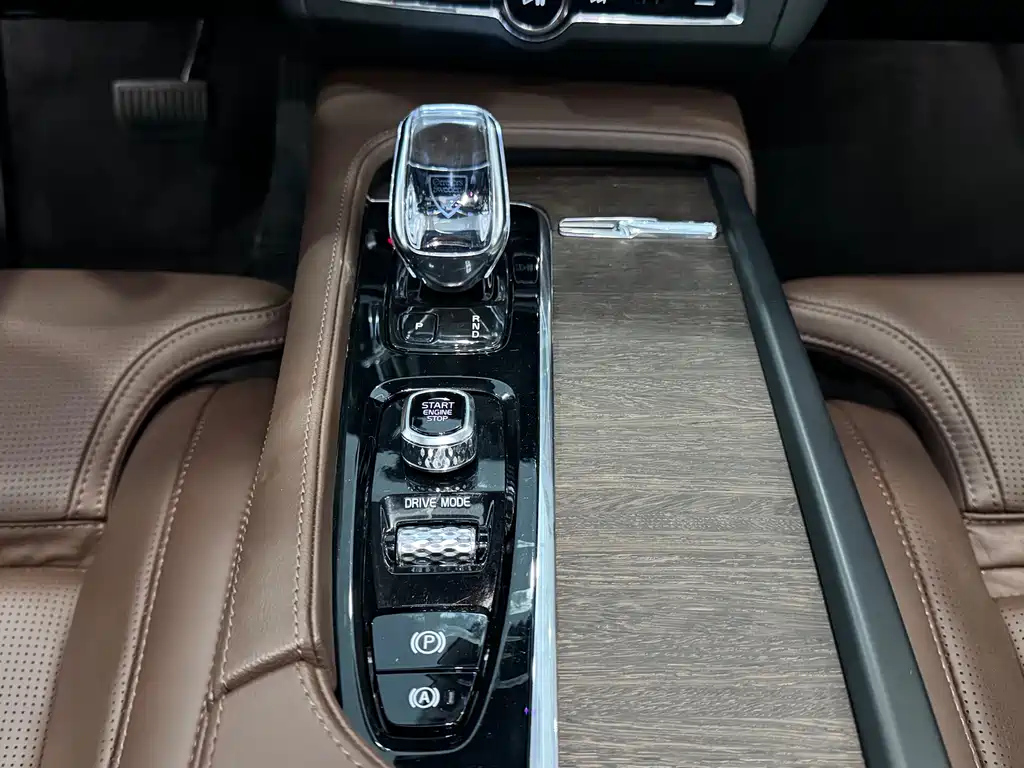 VOLVO S90 2021