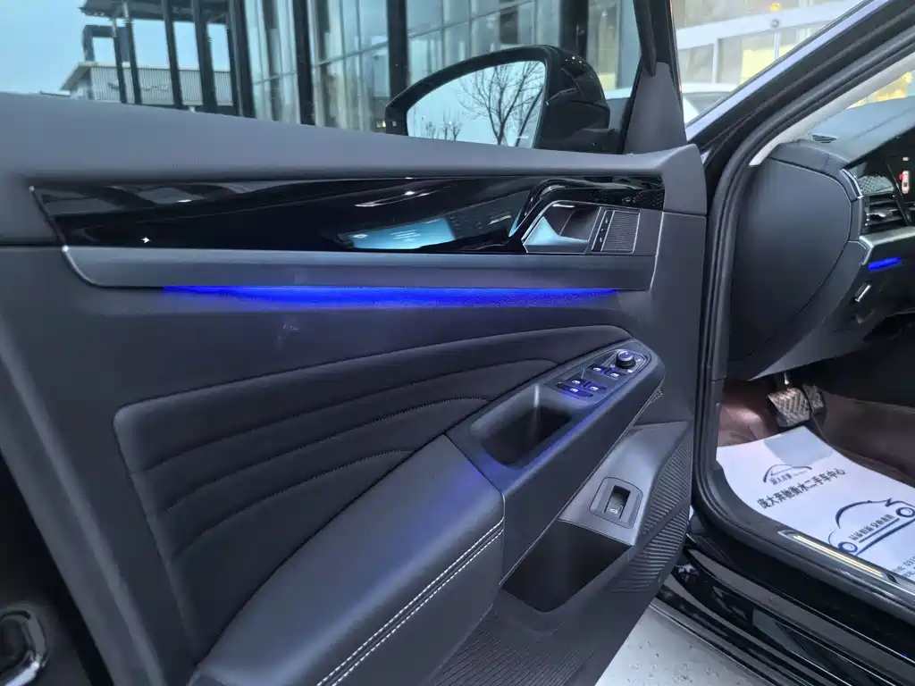 VOLKSWAGEN PASSAT 2022