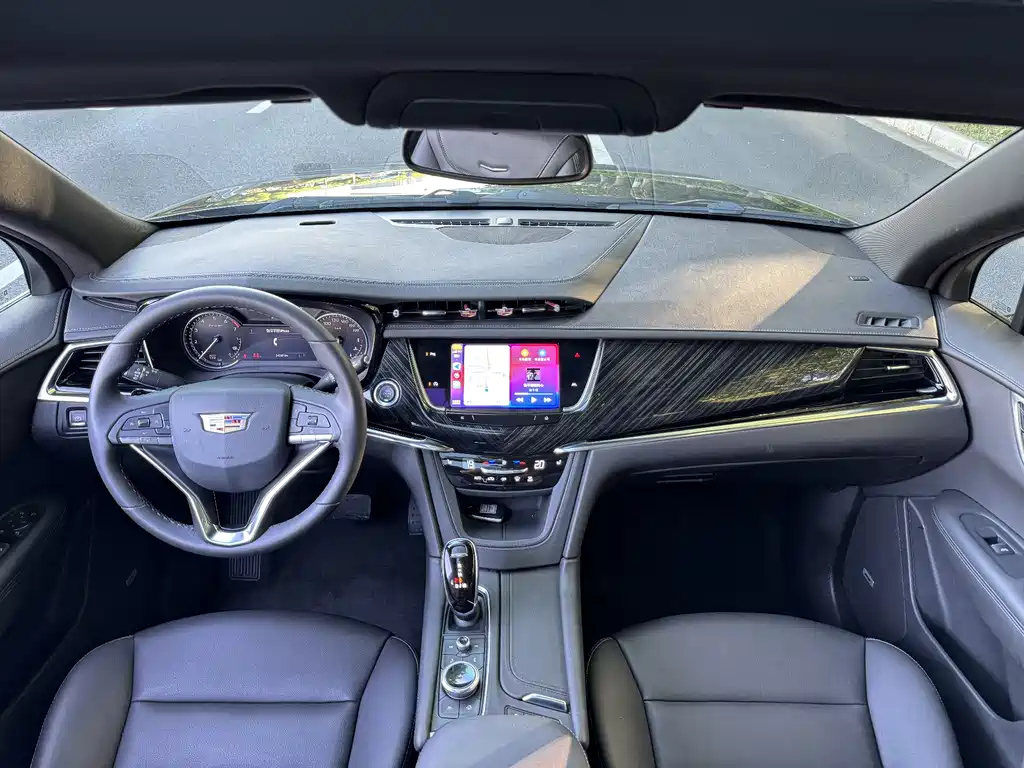 CADILLAC XT6 2021