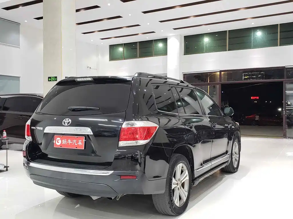 TOYOTA HIGHLANDER 2012