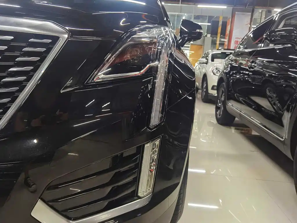 CADILLAC XT5 2020