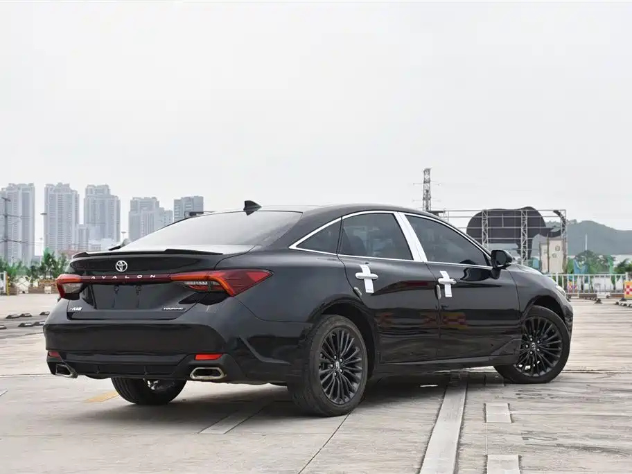 TOYOTA AVALON 2020