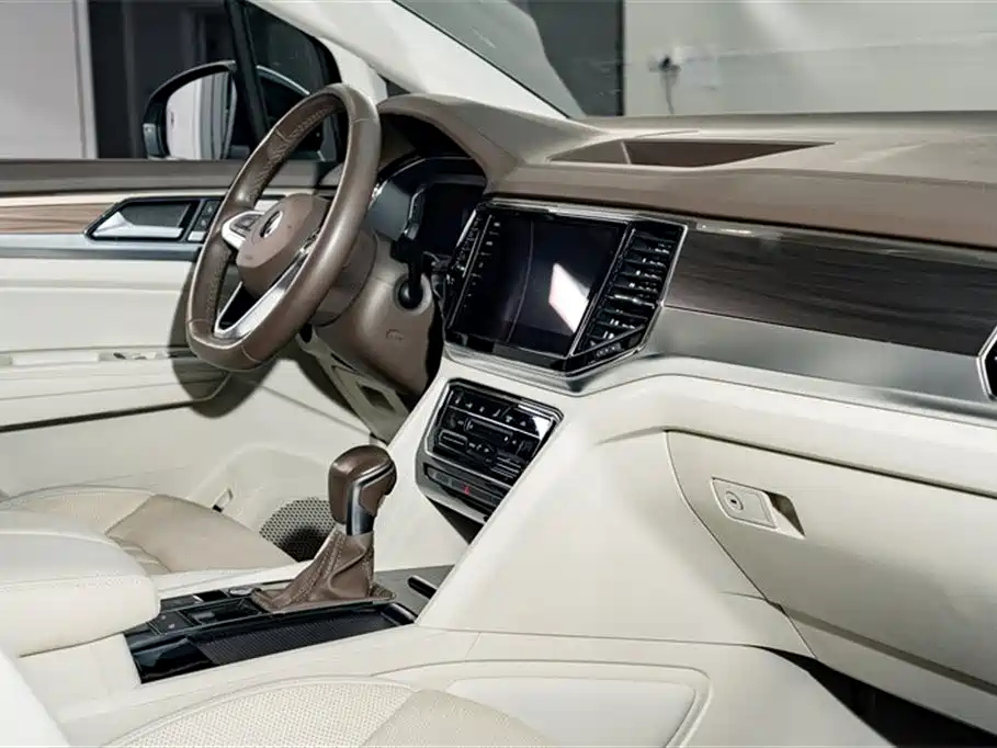 VOLKSWAGEN VILORAN 2021