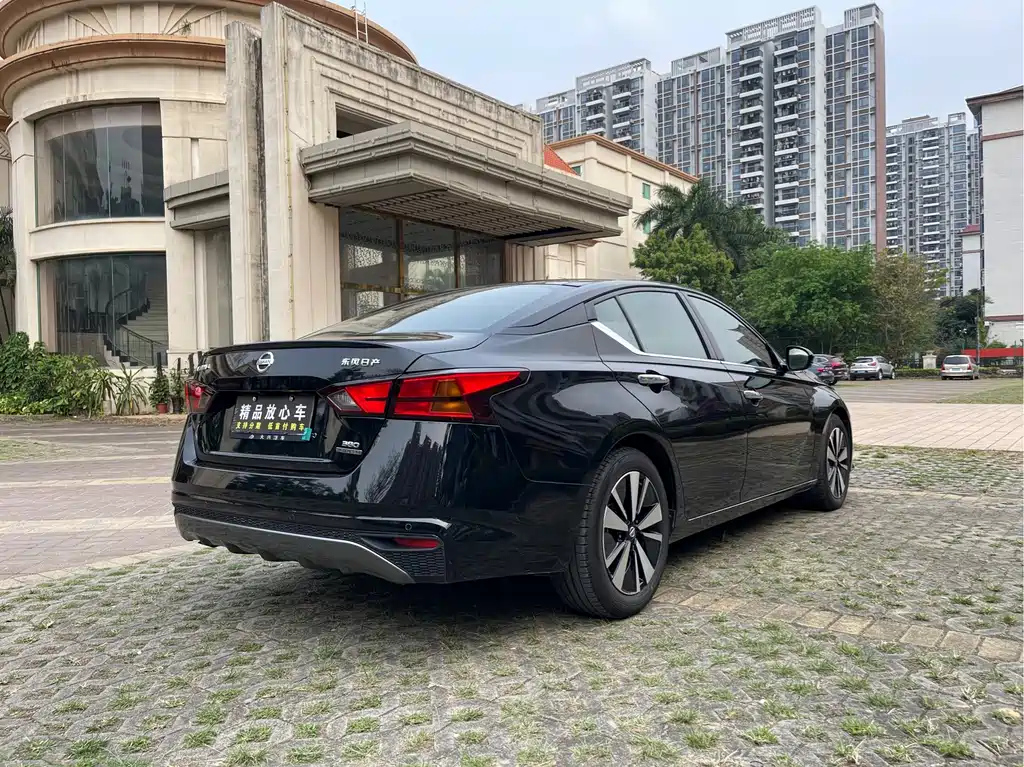 NISSAN TEANA 2022