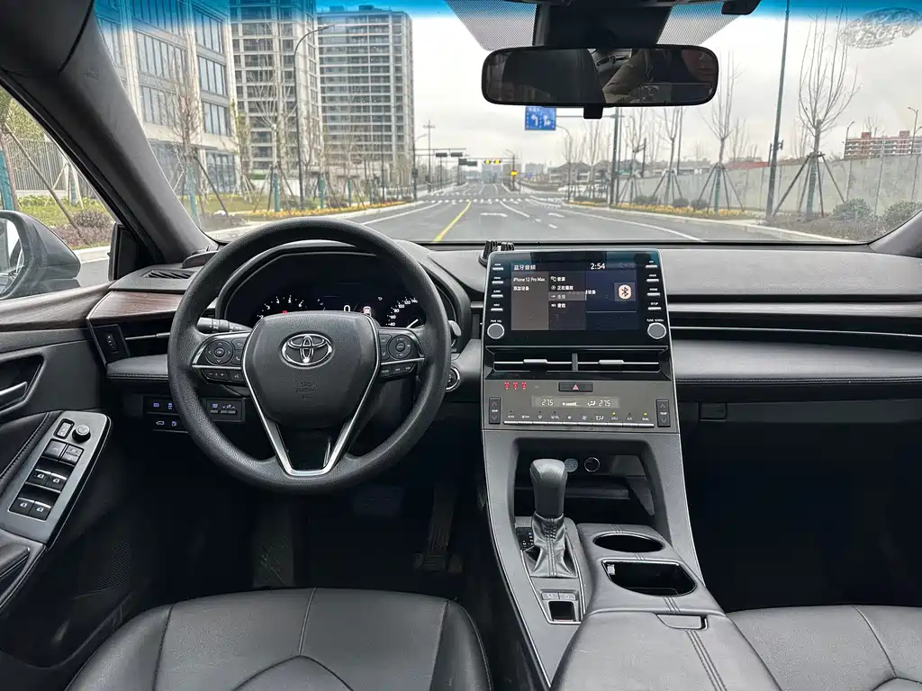 TOYOTA AVALON 2020