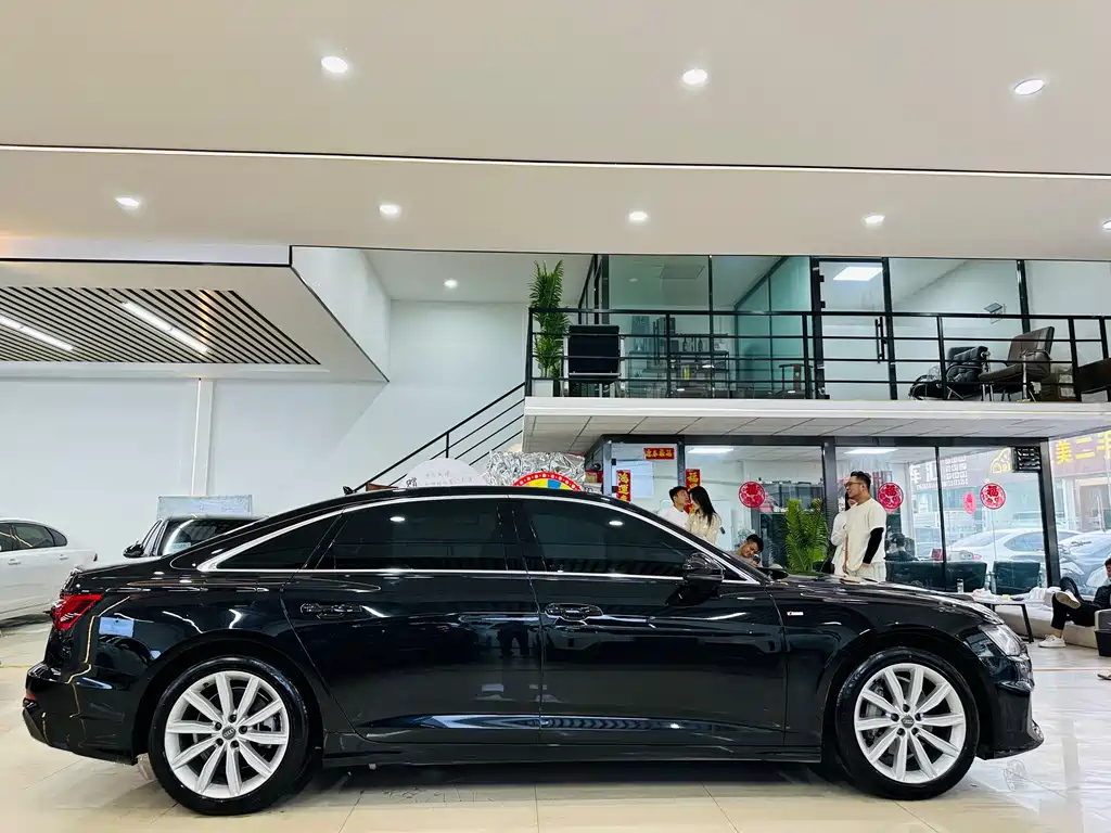 AUDI A6L 2021