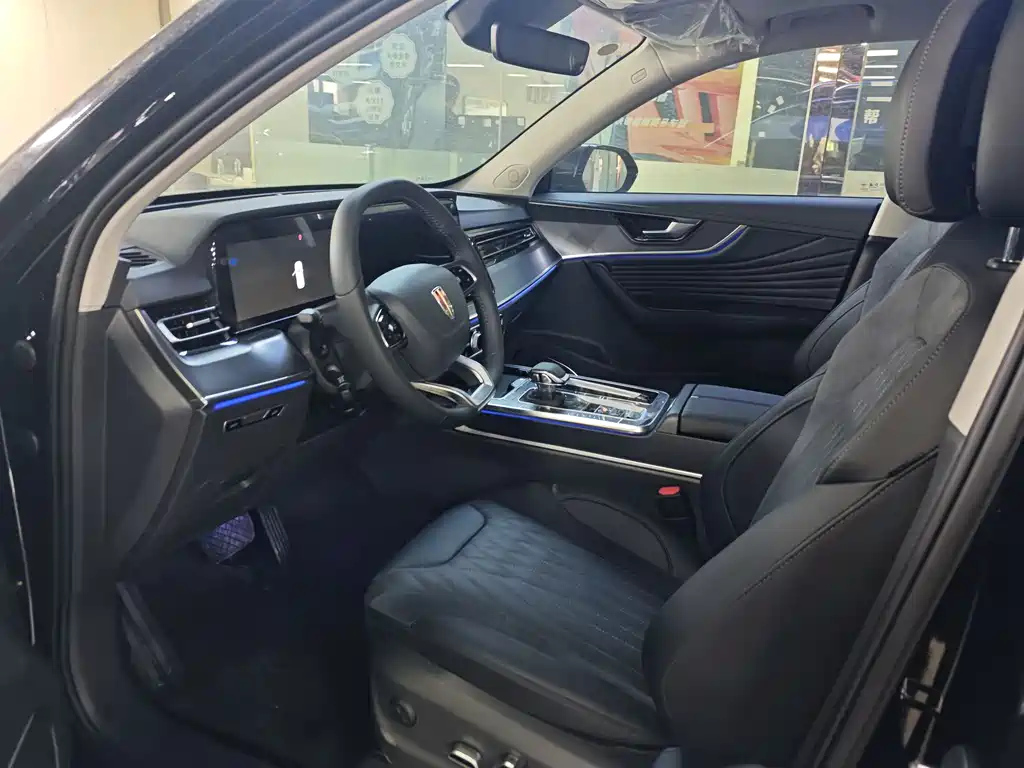 HONGQI HS5 2023