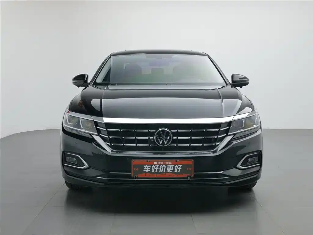 VOLKSWAGEN PASSAT 2021