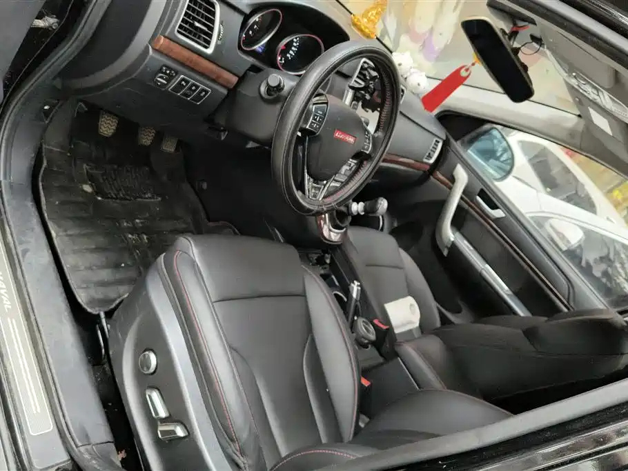 HAVAL H6 2015