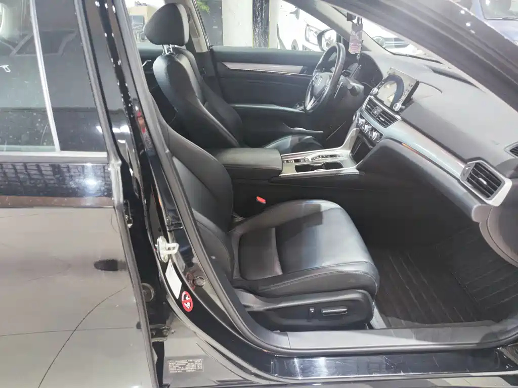 HONDA ACCORD 2021