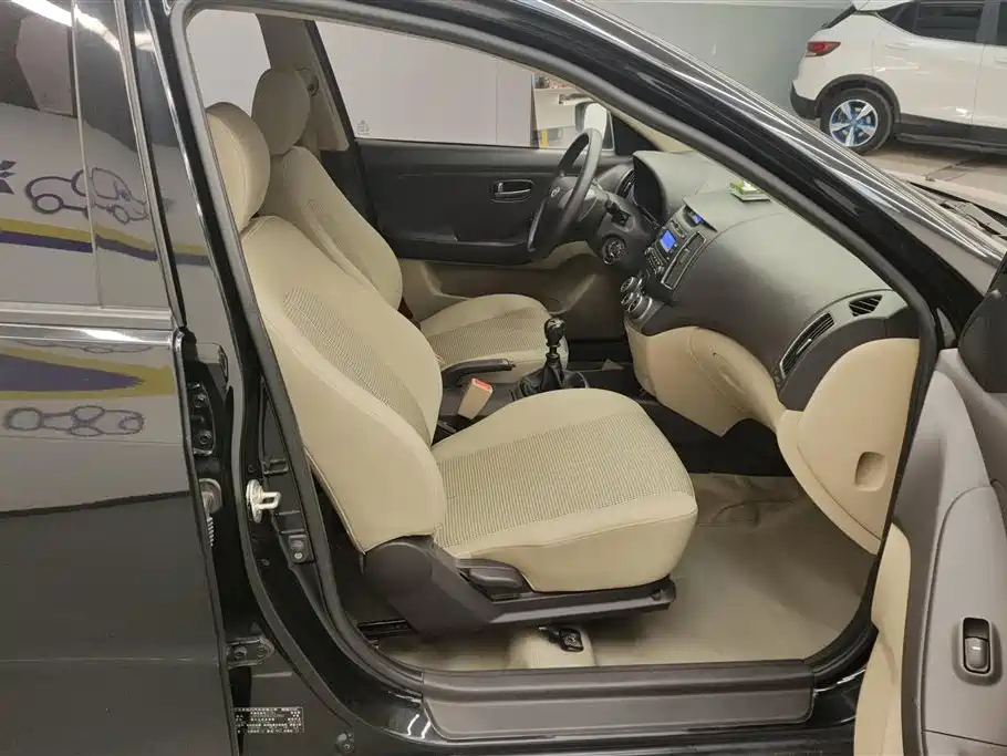 HYUNDAI CELESTA 2018