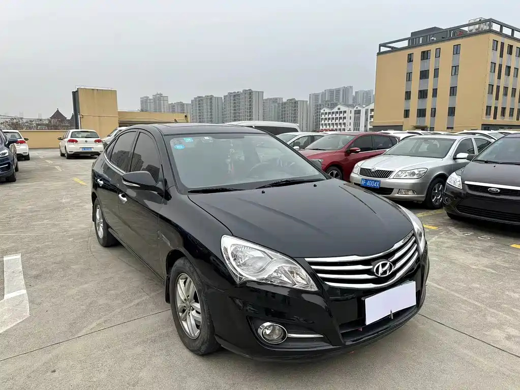 HYUNDAI CELESTA 2011