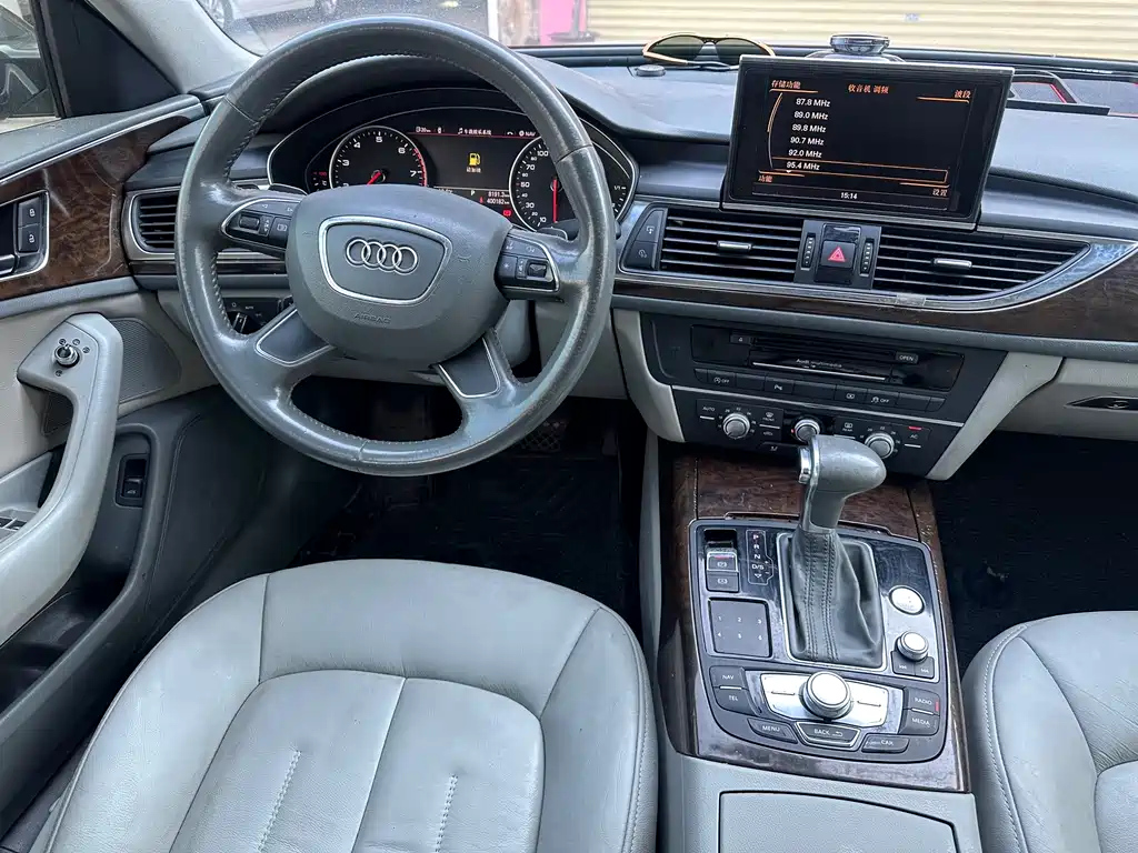 AUDI A6L 2012