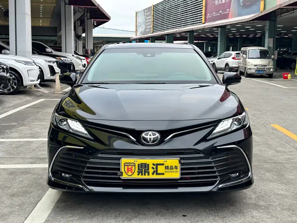 TOYOTA CAMRY 2023