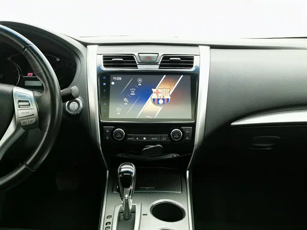 NISSAN TEANA 2018