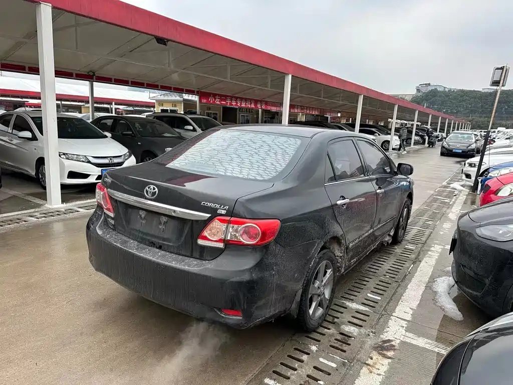 TOYOTA COROLLA 2014
