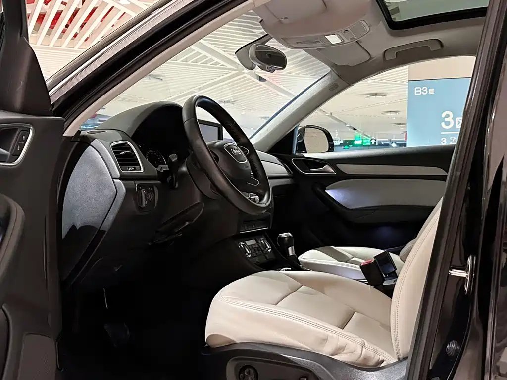 AUDI Q3 2013