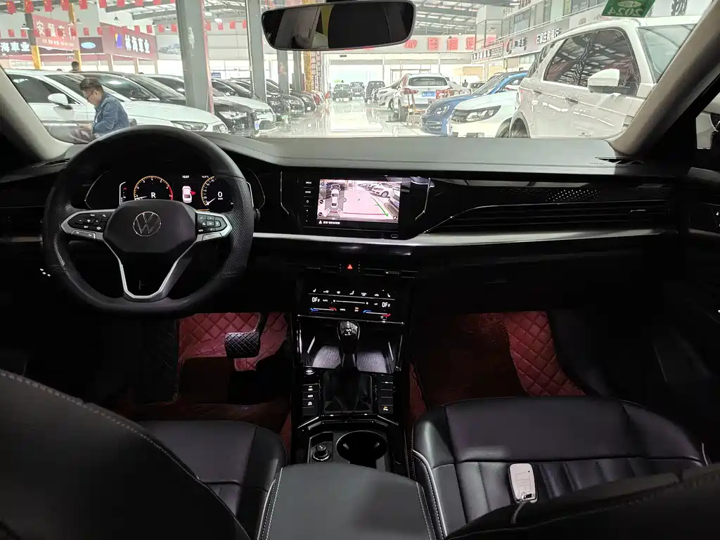 VOLKSWAGEN PASSAT 2022