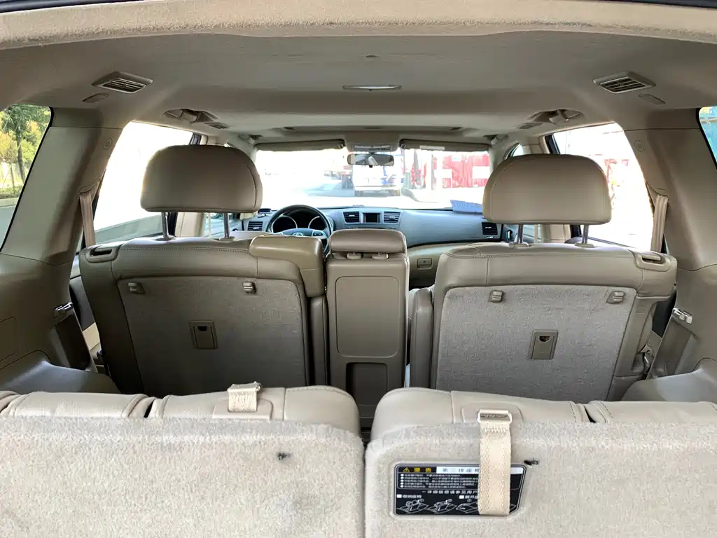 TOYOTA HIGHLANDER 2013