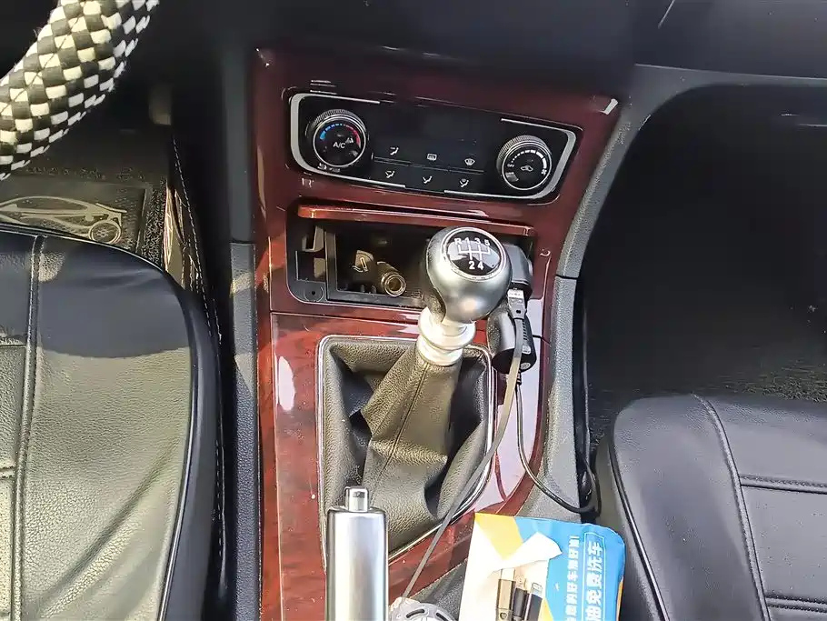 ZOTYE T600 2016