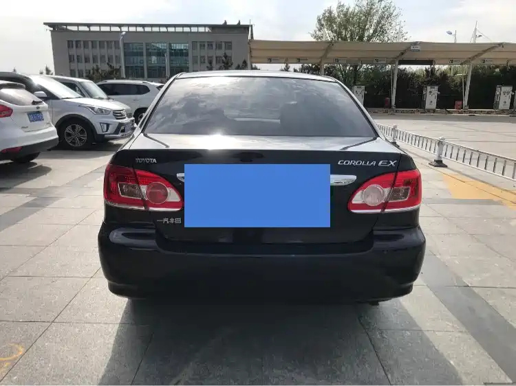 TOYOTA COROLLA 2012