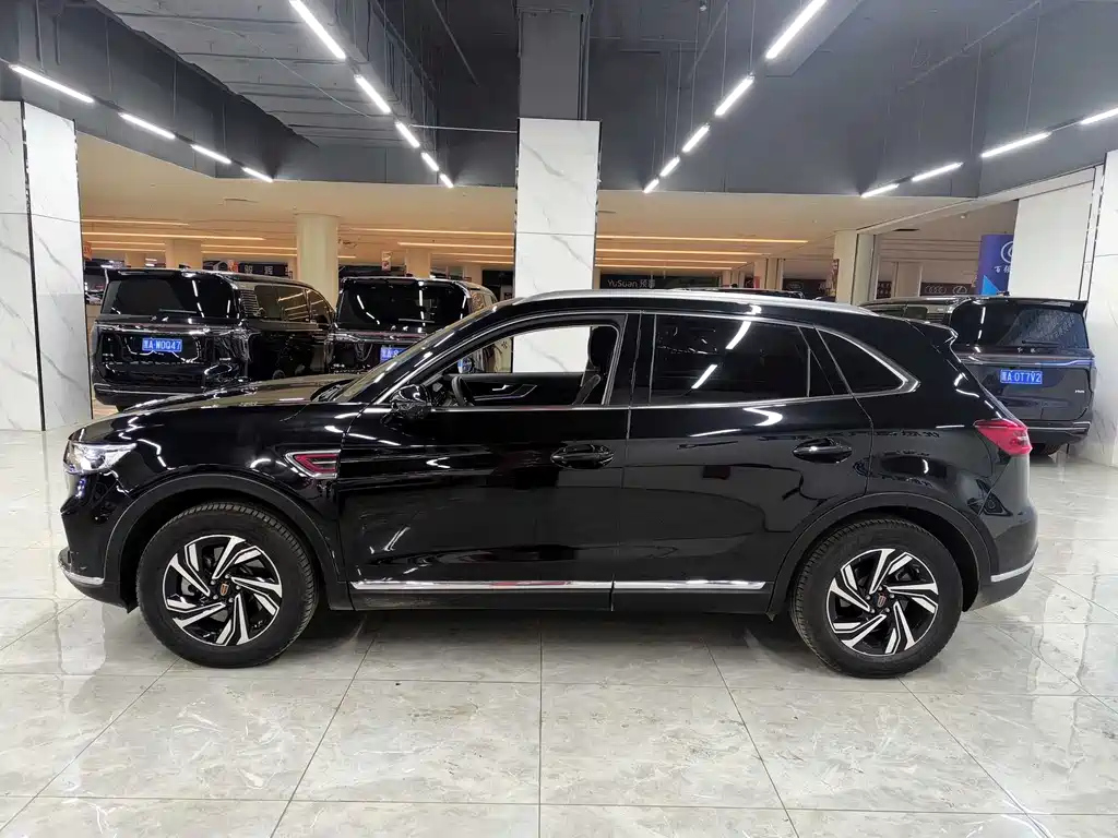 HONGQI HS5 2023