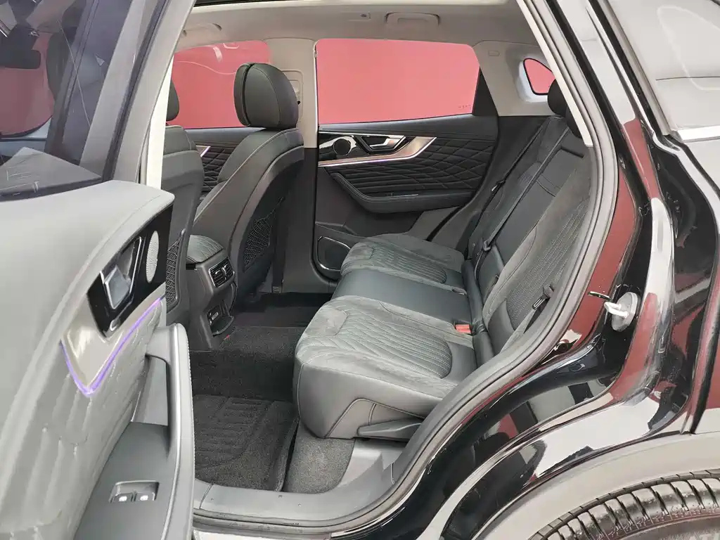HONGQI HS5 2023