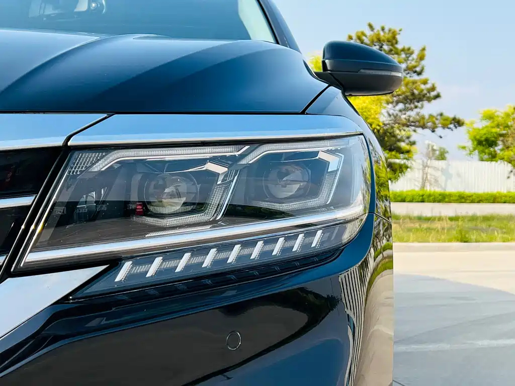 VOLKSWAGEN PASSAT 2020