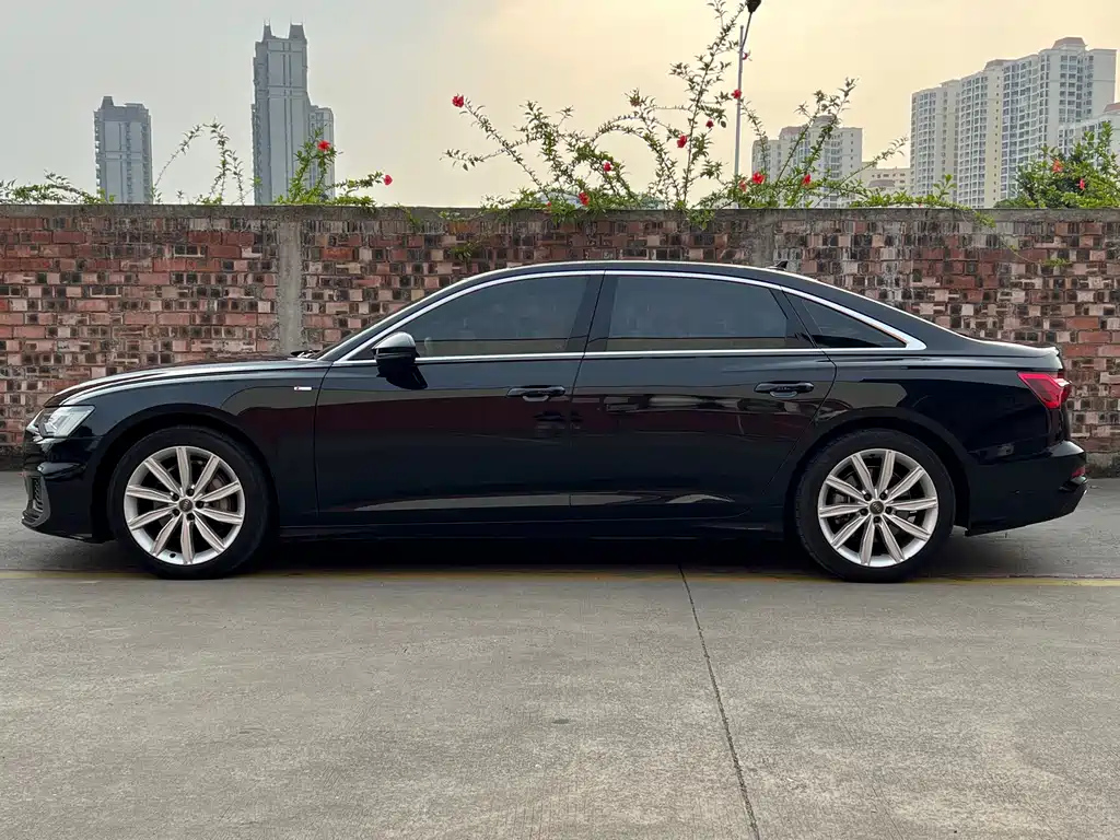 AUDI A6L 2020
