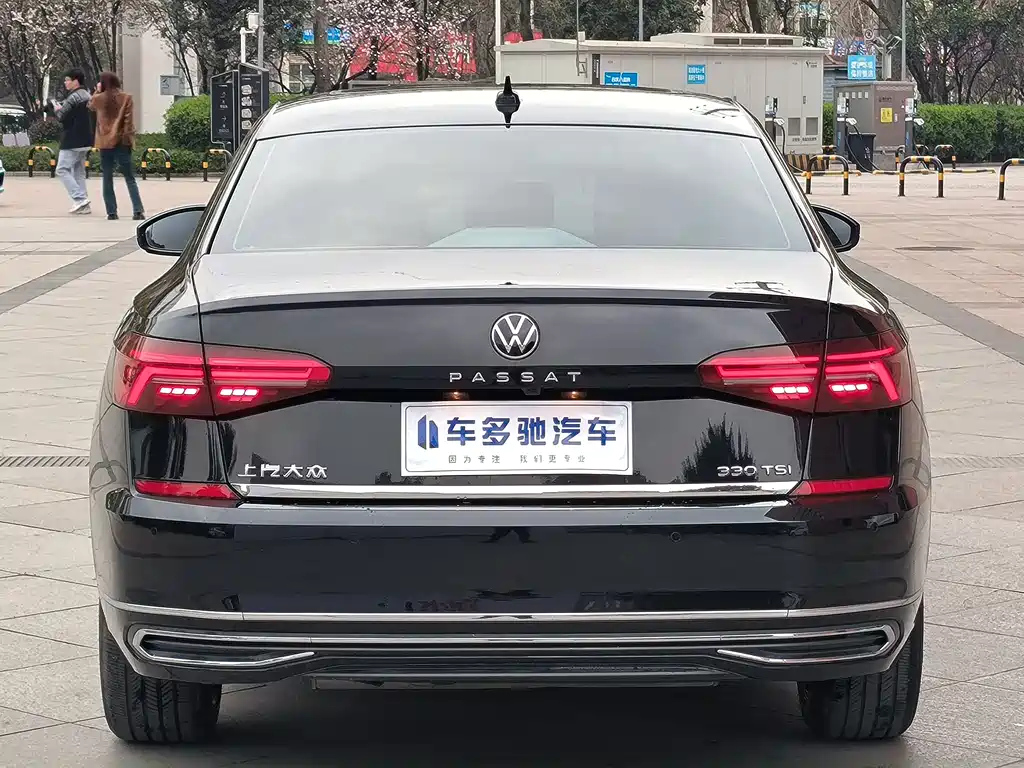 VOLKSWAGEN PASSAT 2021