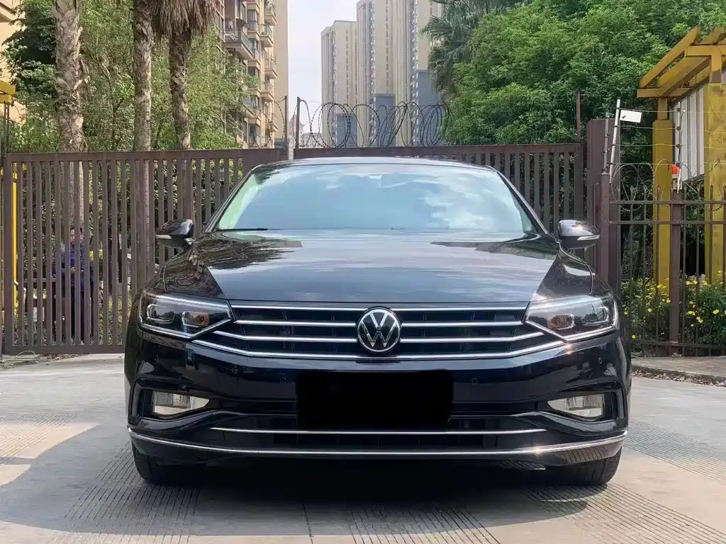 VOLKSWAGEN MAGOTAN 2021