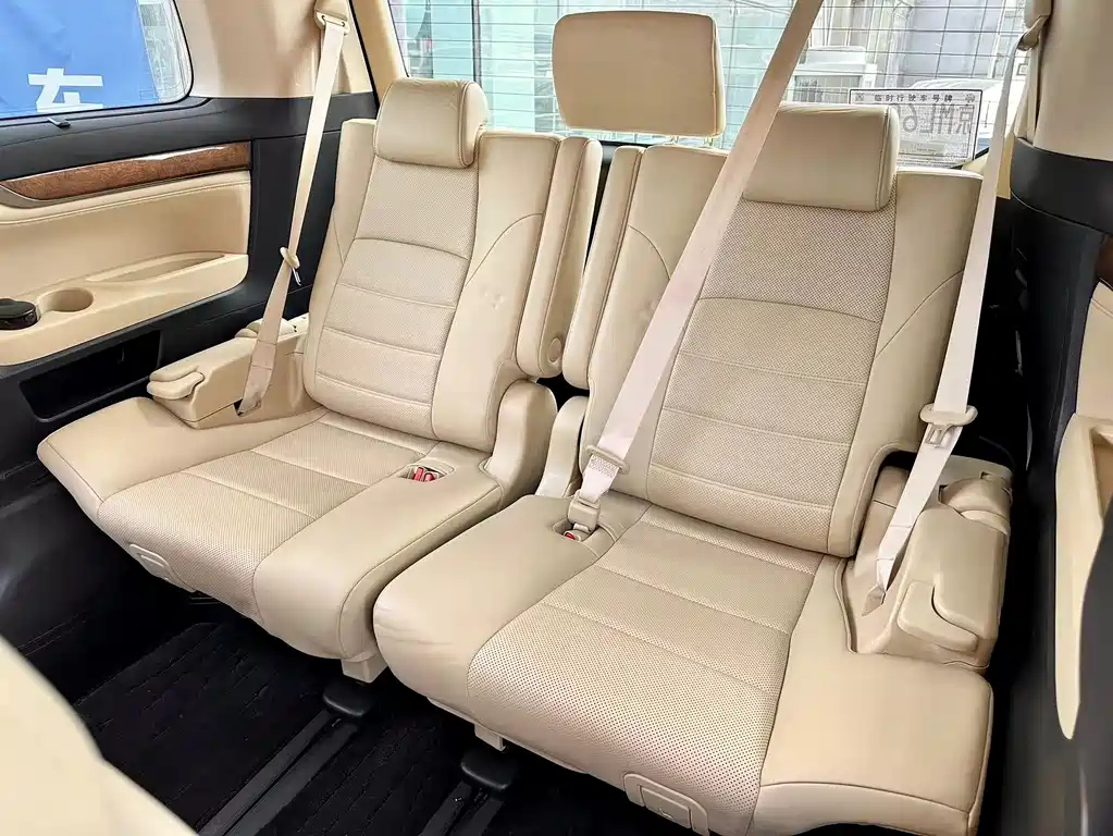 TOYOTA ALPHARD 2017