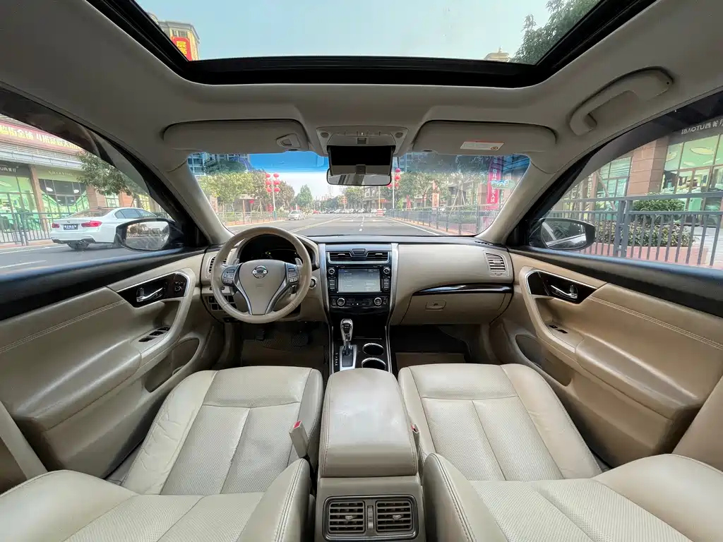 NISSAN TEANA 2014
