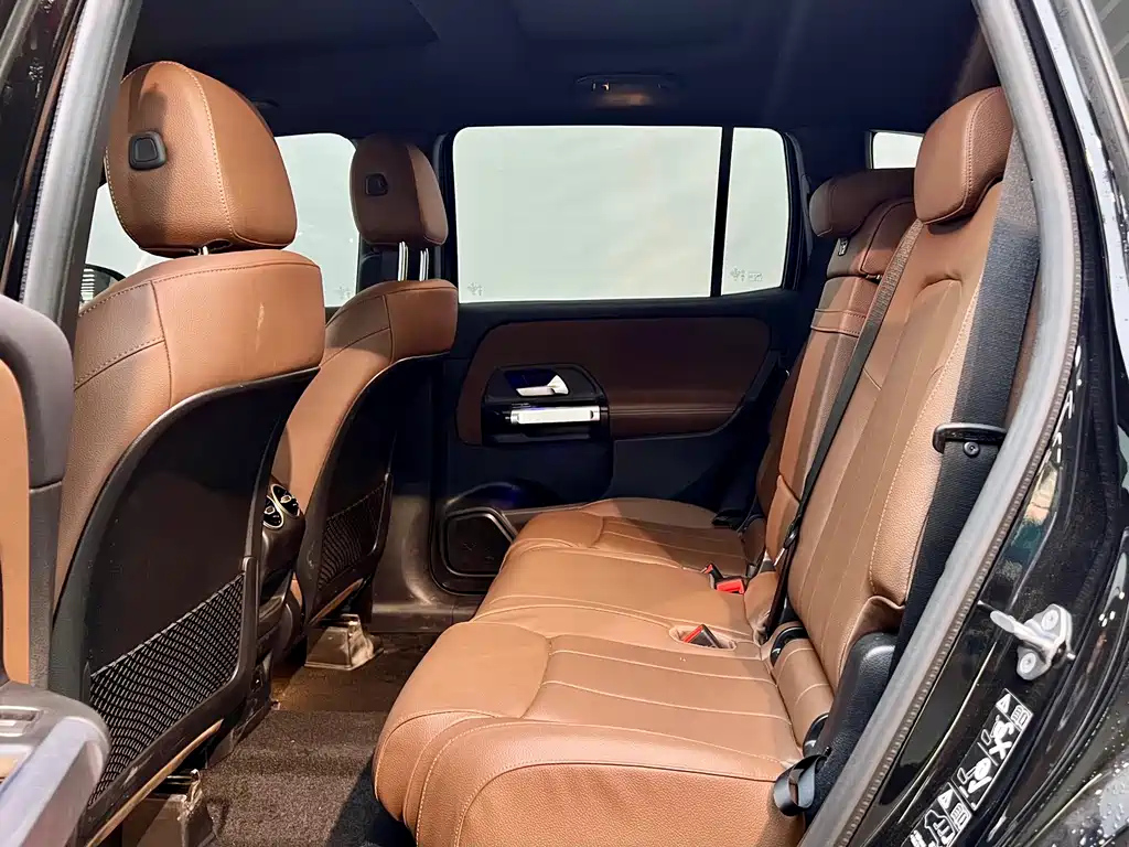 MERCEDES BENZ GLB 2023