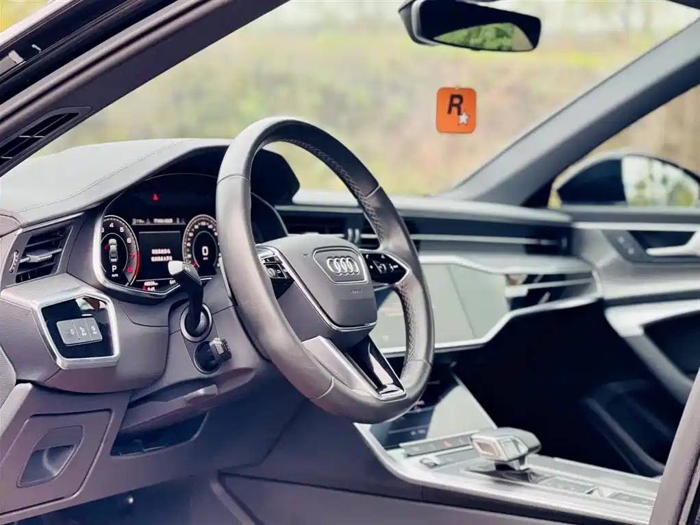 AUDI A6L 2021