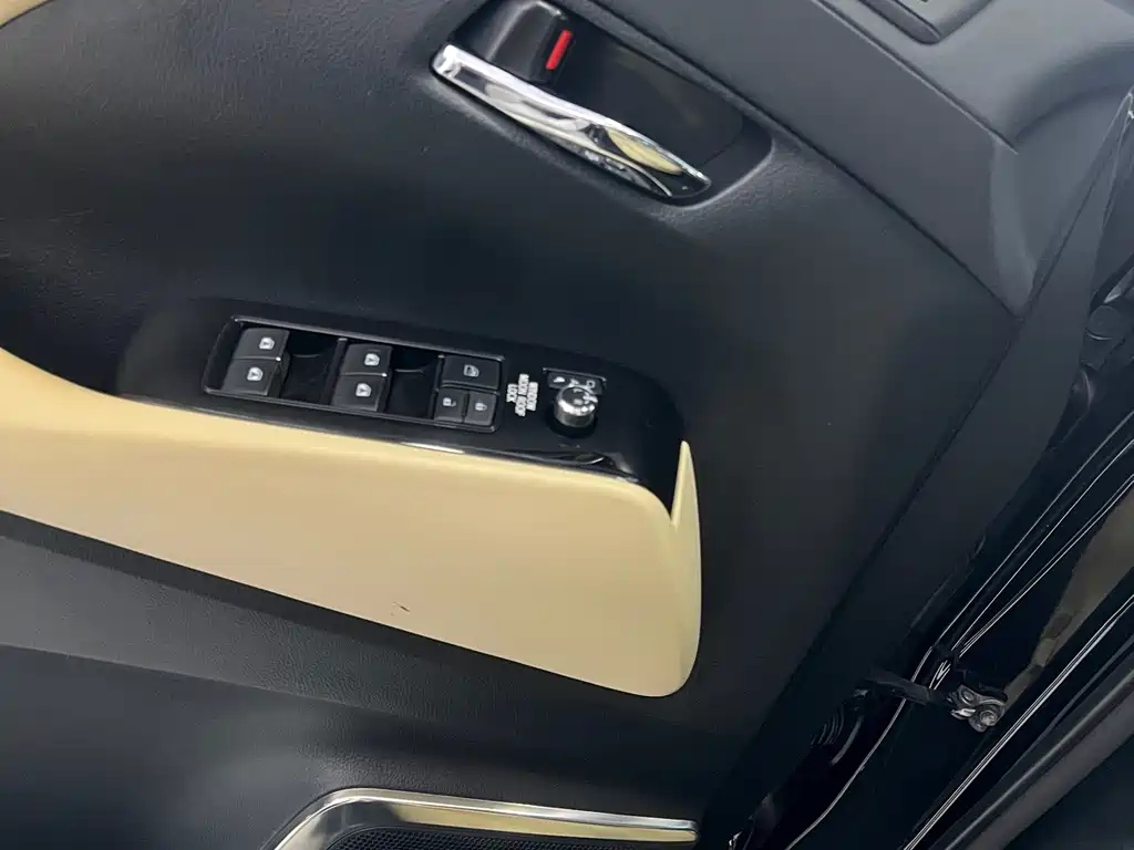 TOYOTA ALPHARD 2016