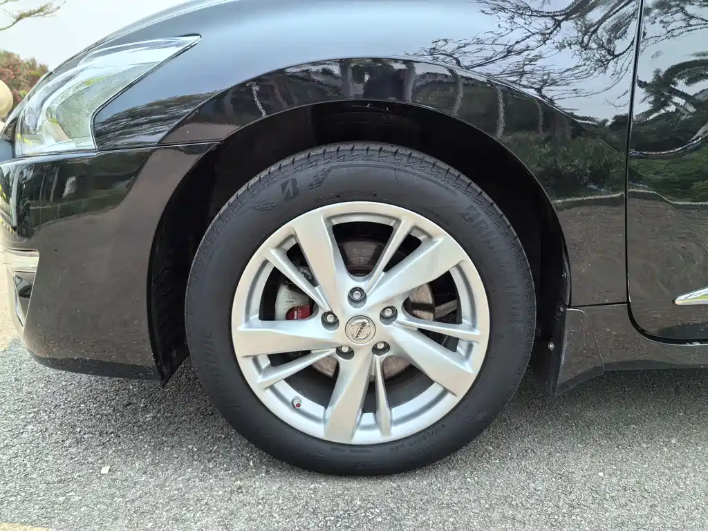 NISSAN TEANA 2014