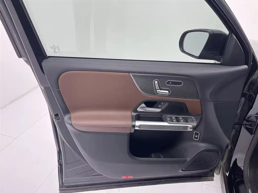 MERCEDES BENZ GLB 2021