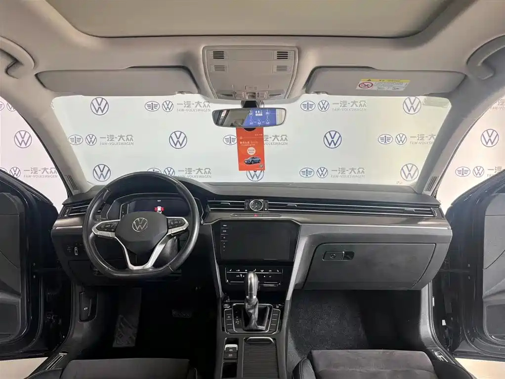 VOLKSWAGEN MAGOTAN 2021