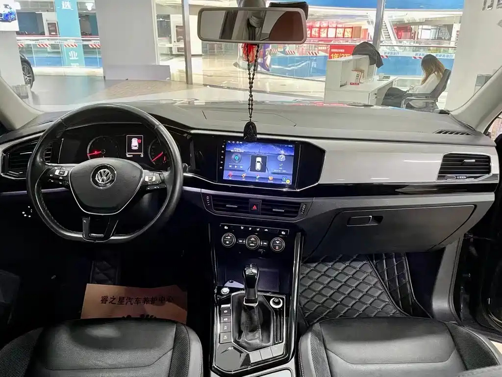 VOLKSWAGEN TAYRON 2019