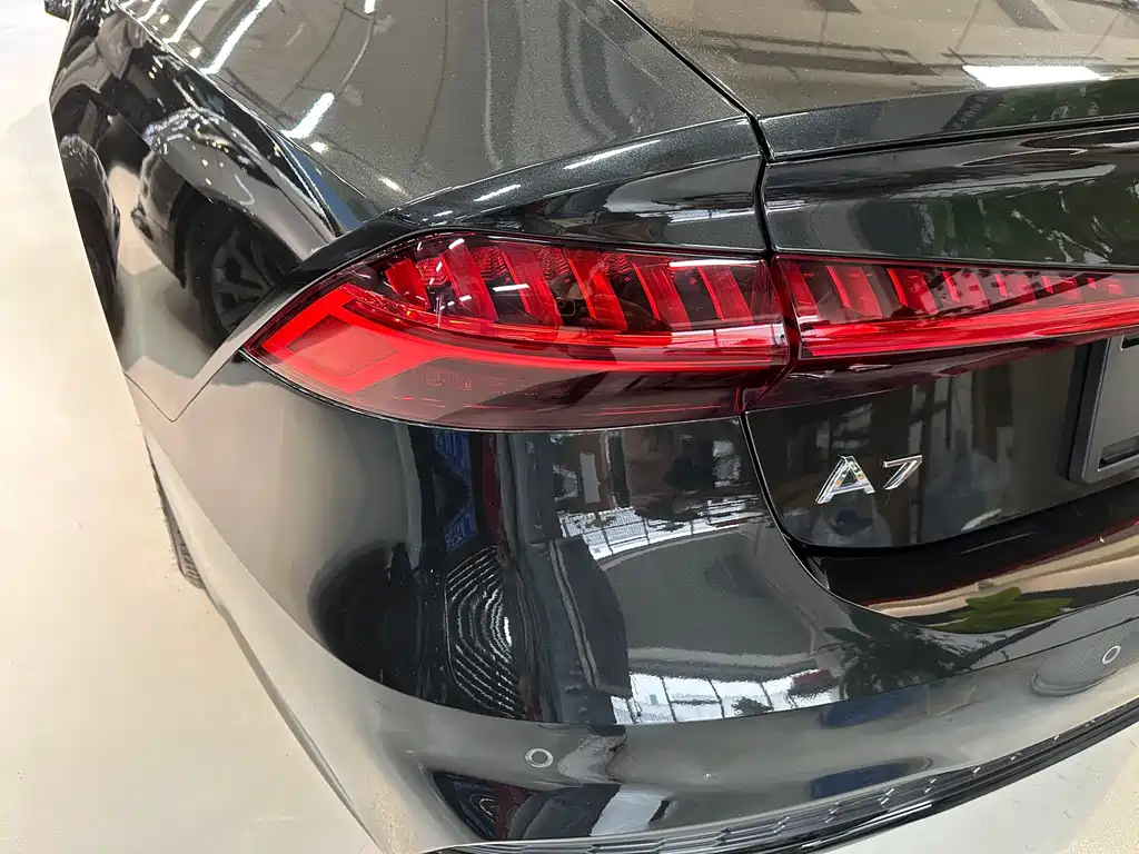 AUDI A7 2021