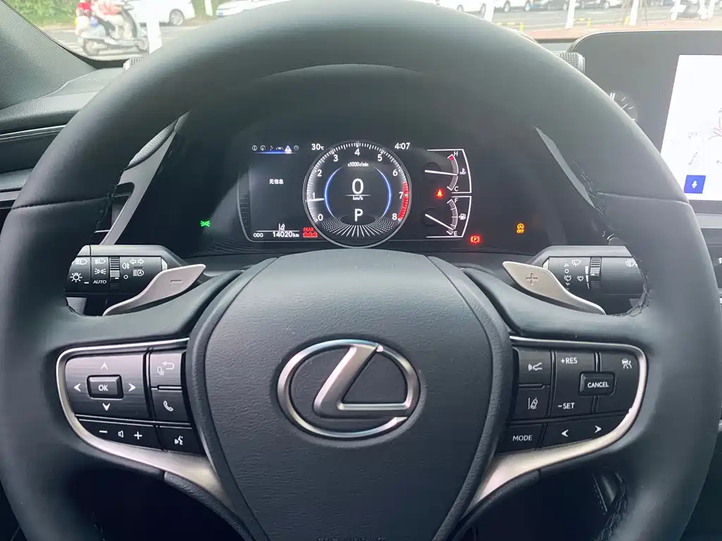 LEXUS ES 2023