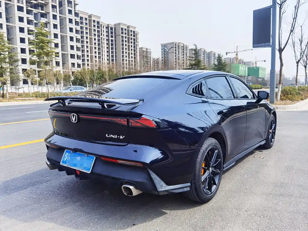 CHANGAN UNI-V 2023