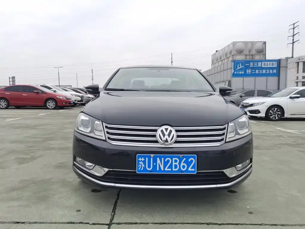 VOLKSWAGEN MAGOTAN 2014