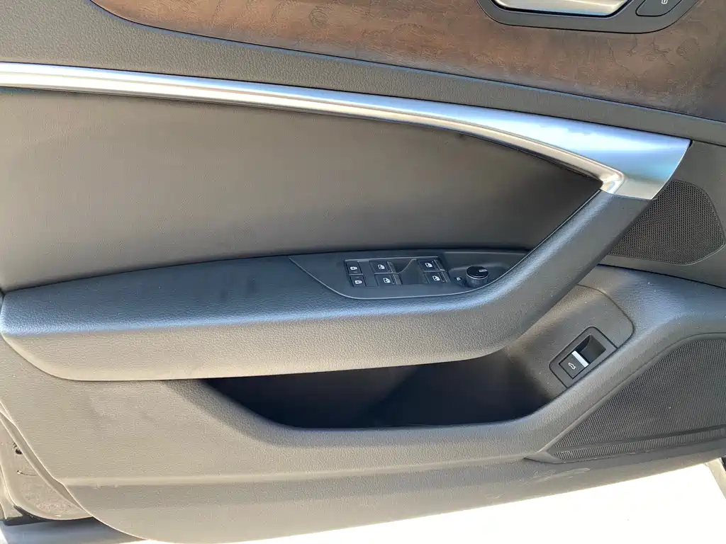 AUDI A6L 2020
